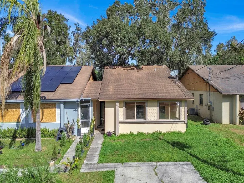 Property for sale at 1057 OLD SOUTH DRIVE, LAKELAND, FL, 33811