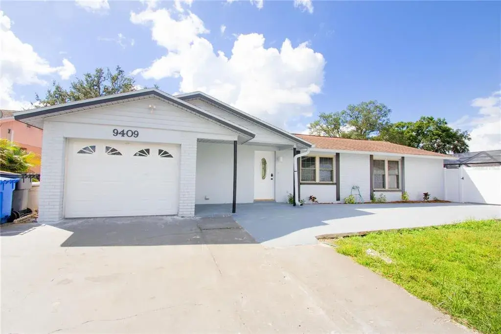 Property for sale at 9409 LONSDALE COURT, TAMPA, FL, 33615