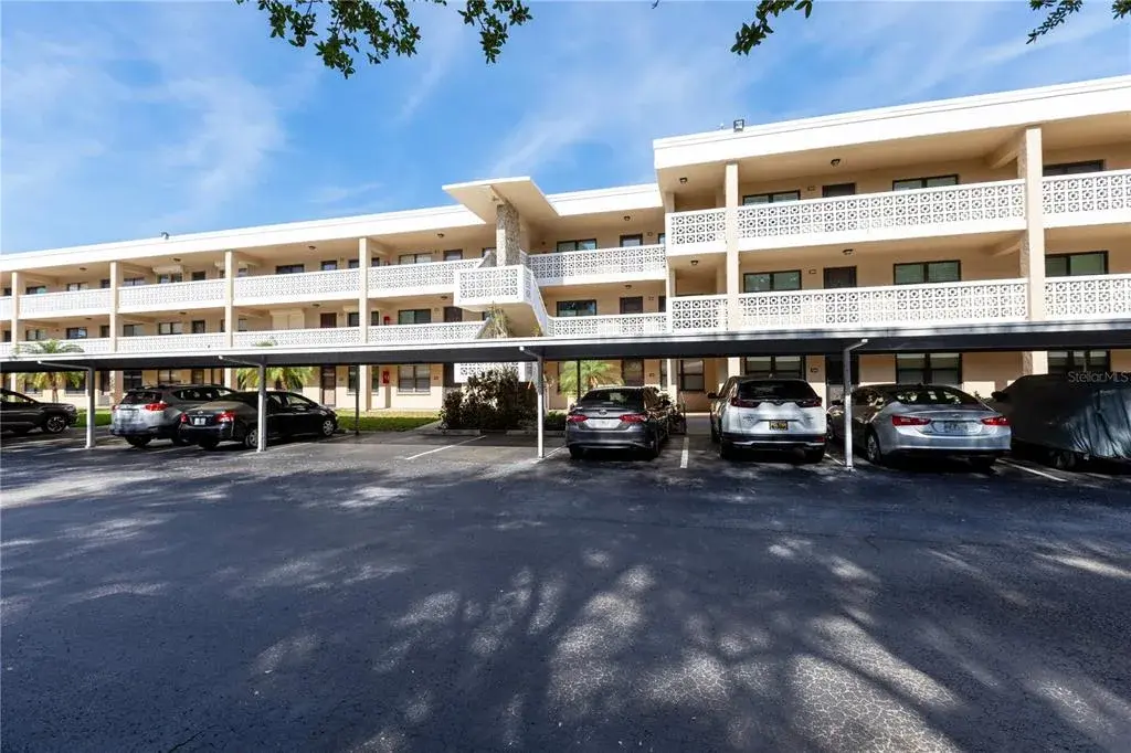 Property for sale at 5080 LOCUST STREET NE UNIT 322, ST PETERSBURG, FL, 33703