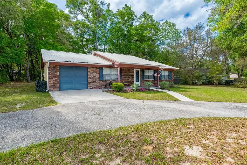 Property for sale at 102 SWANS NEST CIRCLE, MELROSE, FL, 32666