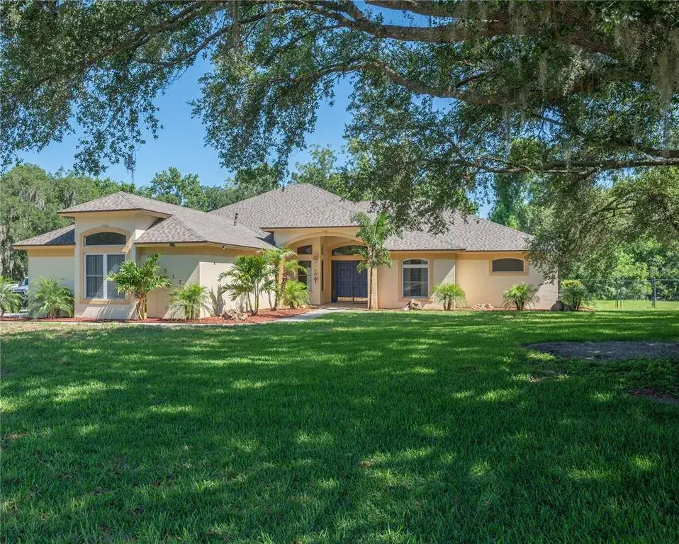 Welcome to 6617 Poley Creek!