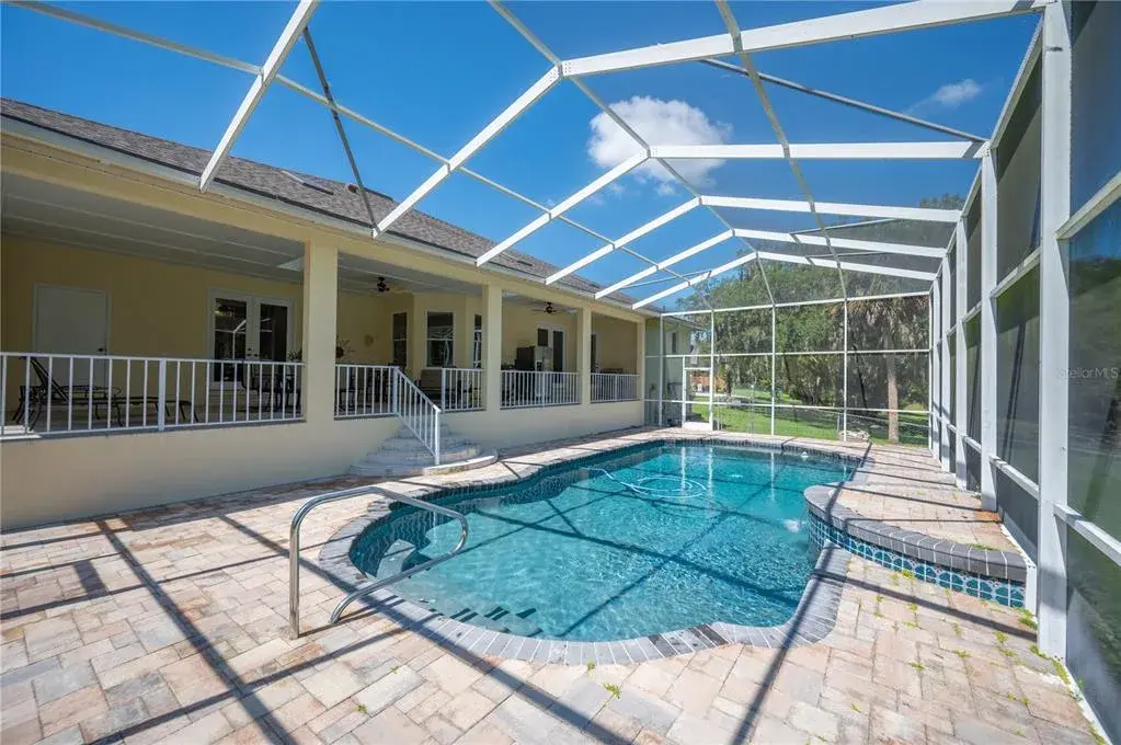 This is the perfect place to enjoy family & friends!