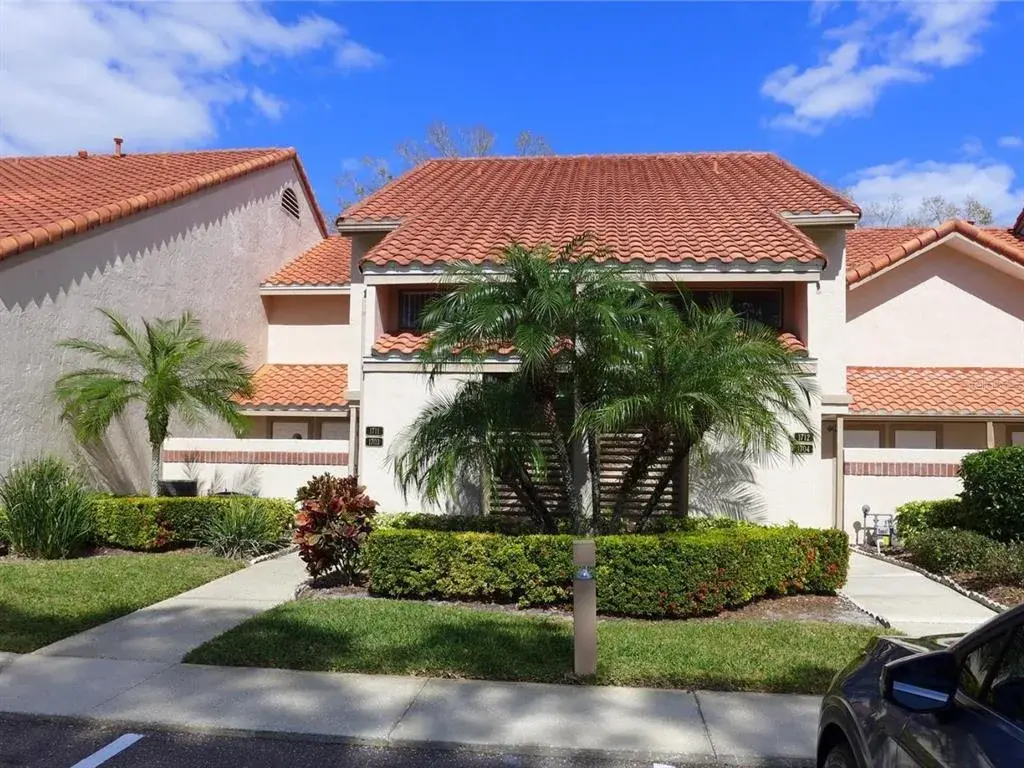 Property for sale at 1711 GARDEN LAKE DRIVE UNIT 1711, WINTER HAVEN, FL, 33884