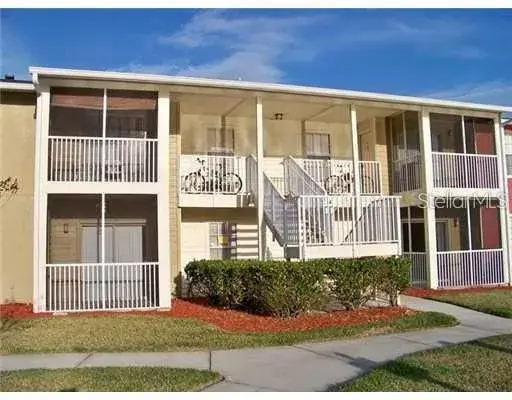 Property for sale at 215 LAKE BROOK CIRCLE UNIT 204, BRANDON, FL, 33511