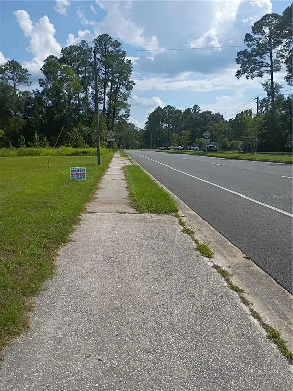 South bound view on US Highway 301