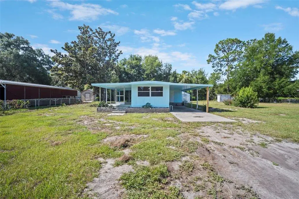 Property for sale at 1389 NW 7TH LANE, LAKE PANASOFFKEE, FL, 33538
