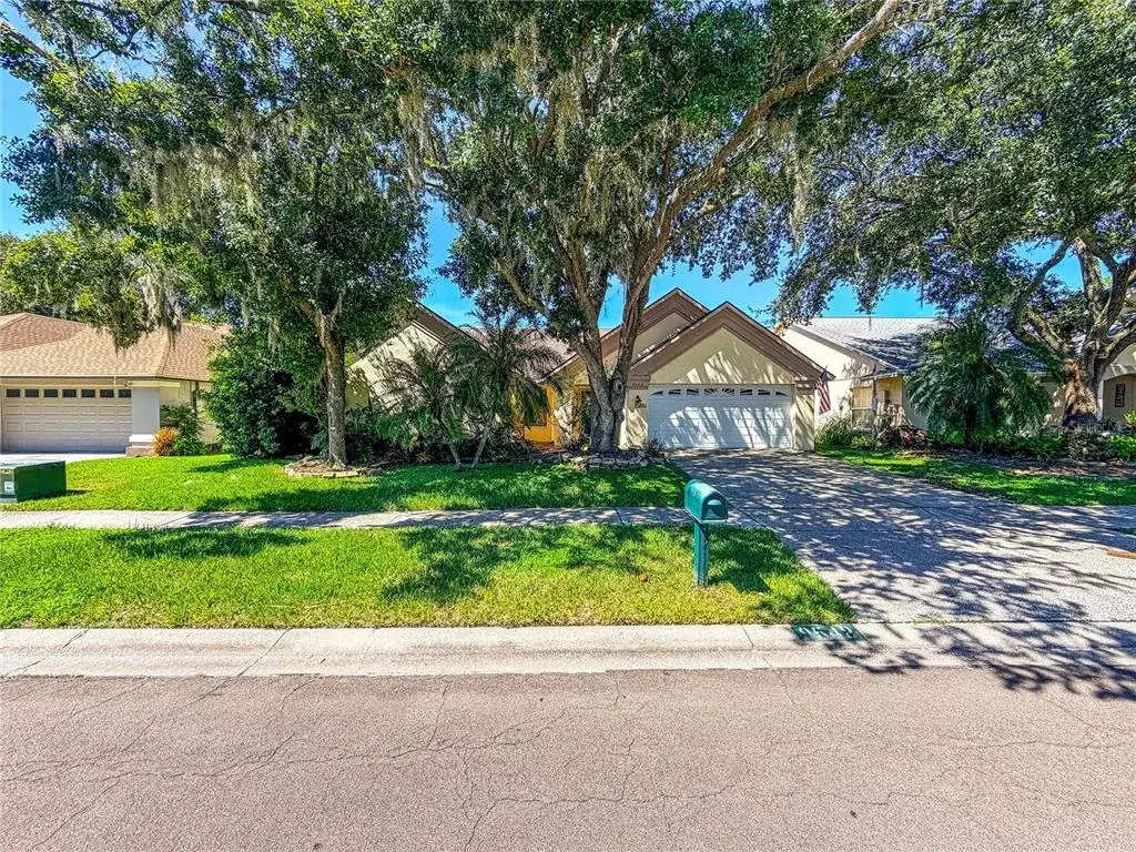 9542 Pebble Glen Ave., Tampa, FL 33647