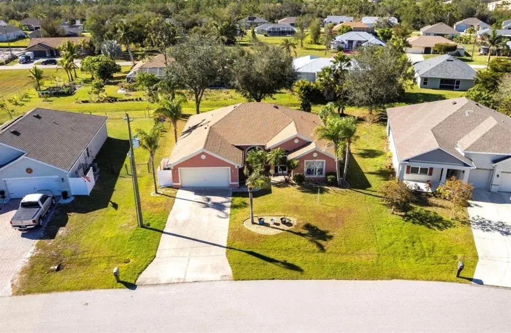 Front of 183 Castile Ct