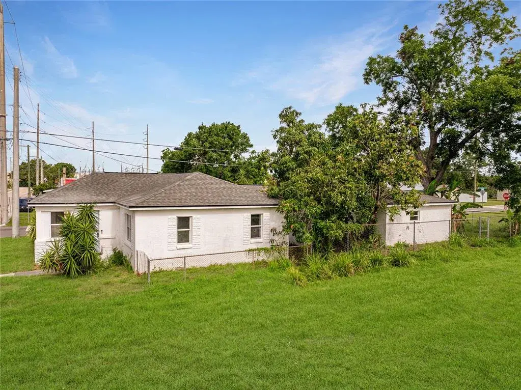 Property for sale at 602 E LAURA STREET, PLANT CITY, FL, 33563