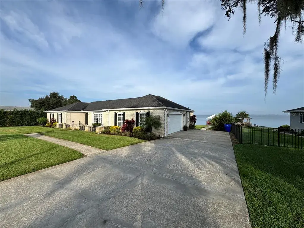 Property for sale at 275 CATFISH CREEK ROAD, LAKE PLACID, FL, 33852