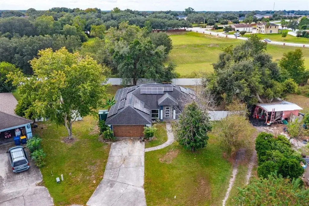 Property for sale at 3905 WHISPERING PINE COURT, MASCOTTE, FL, 34753