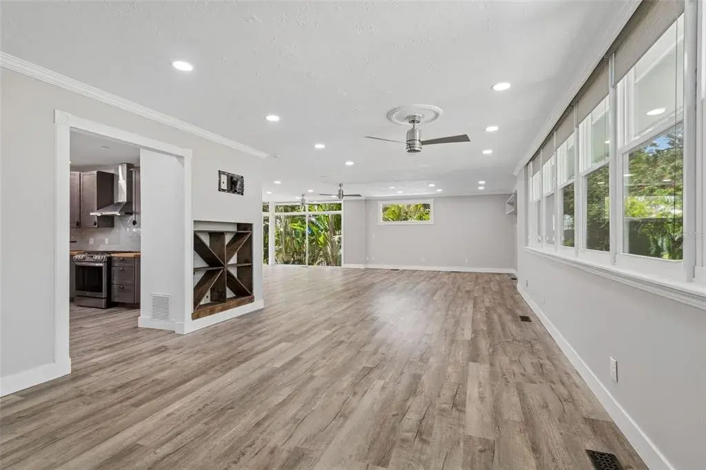 Property for sale at 904 BAYSHORE DRIVE, TARPON SPRINGS, FL, 34689