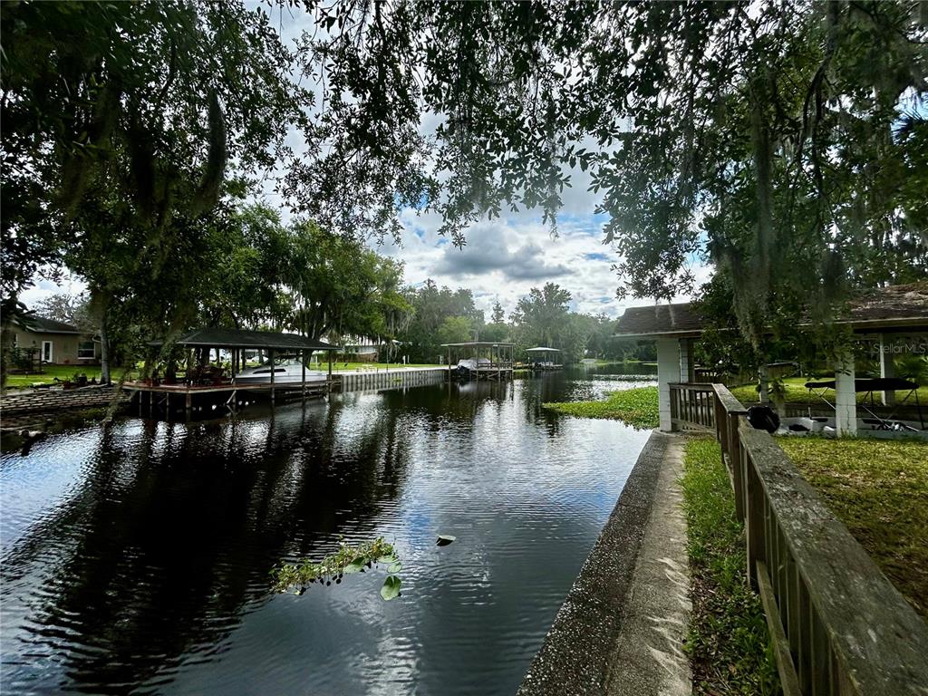 canal -  2 mins. to St John's River