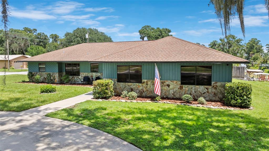 Property for sale at 1351 CR 482N, LAKE PANASOFFKEE, FL, 33538