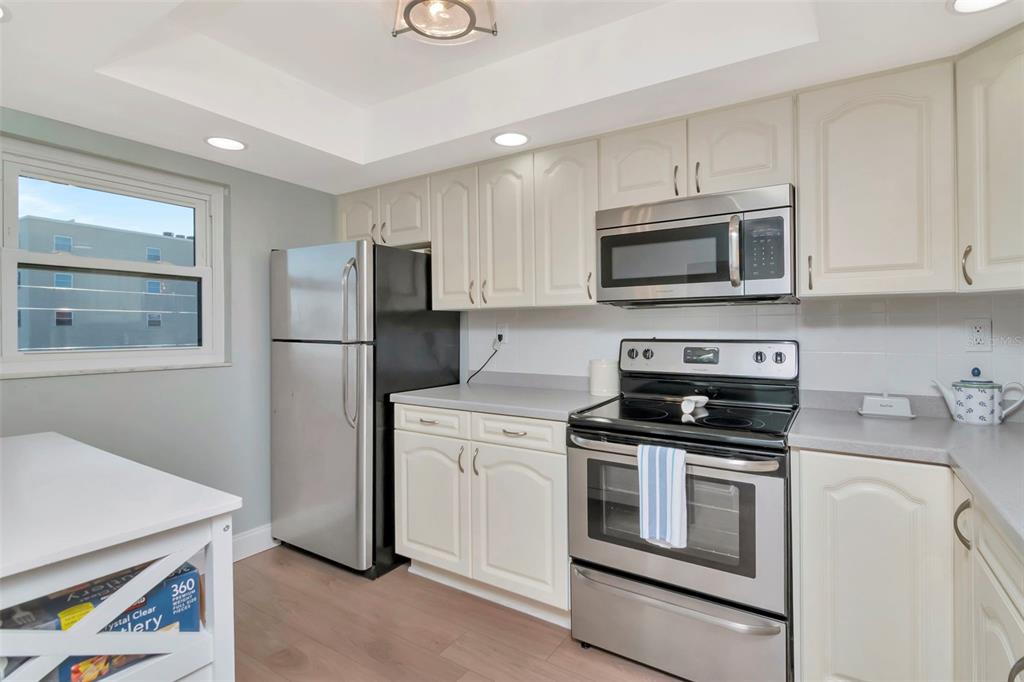 Property for sale at 17580 GULF BOULEVARD UNIT 403, REDINGTON SHORES, FL, 33708