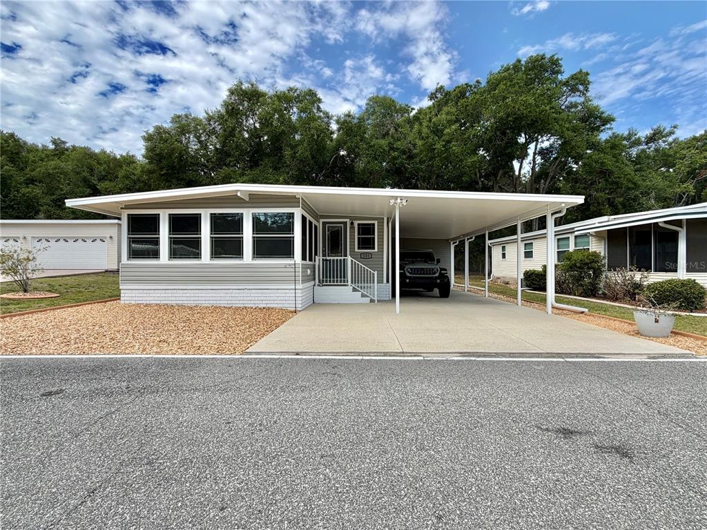 Property for sale at 121 TAMARISK WAY, LEESBURG, FL, 34748
