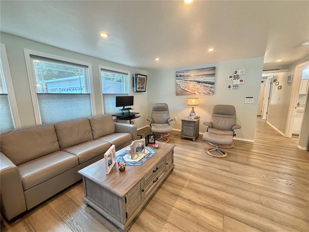 Property for sale at 121 TAMARISK WAY, LEESBURG, FL, 34748