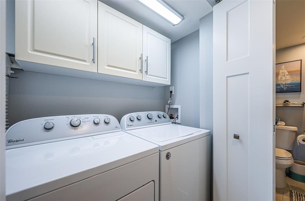 RARE - FULL size WASHER/DRYER