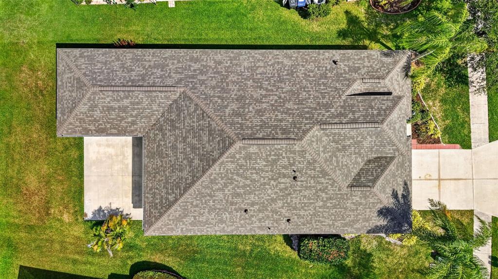 BRAND NEW ROOF!
