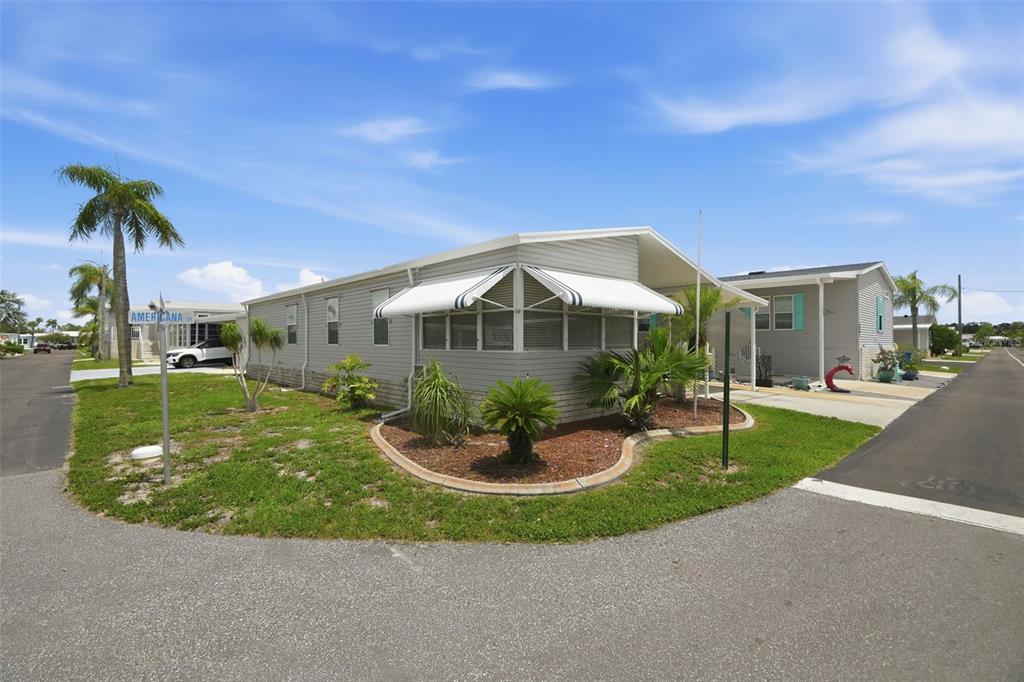 Property for sale at 6907 AMERICANA DRIVE NE UNIT 101, ST PETERSBURG, FL, 33702