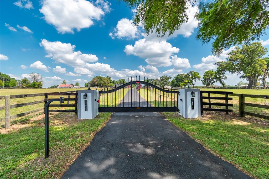 Property for sale at 13025 NW GAINESVILLE ROAD, REDDICK, FL, 32686