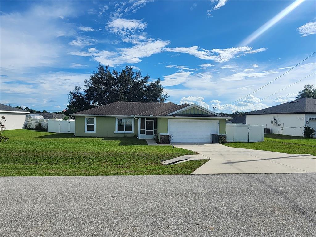 Property for sale at 24 DOGWOOD DRIVE LOOP, OCALA, FL, 34472