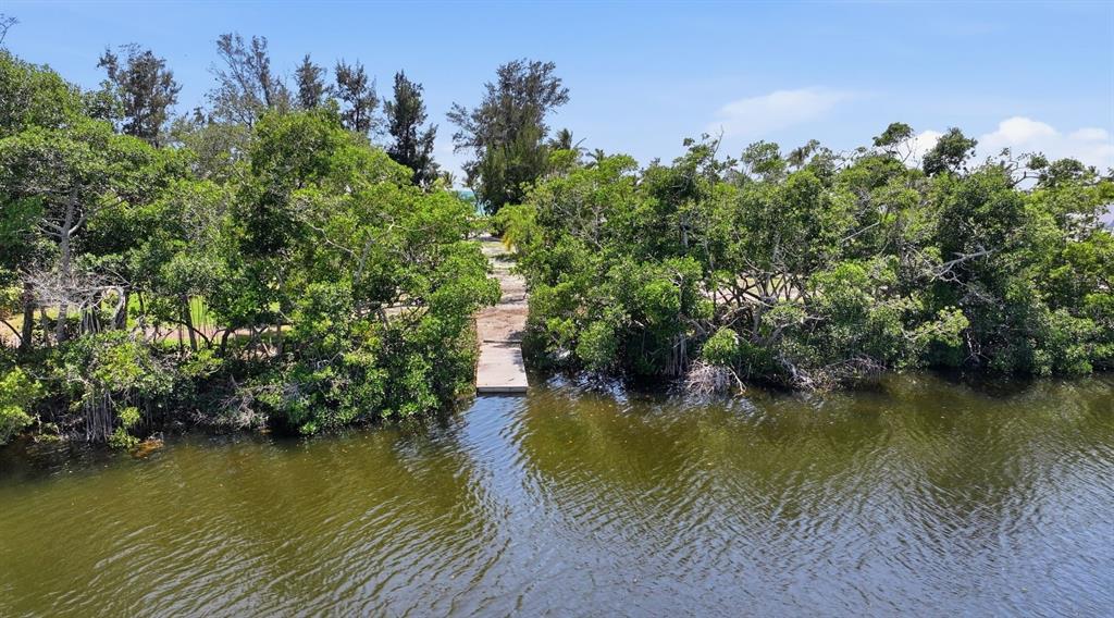Property for sale at 7723 SANDERLING ROAD, SARASOTA, FL, 34242