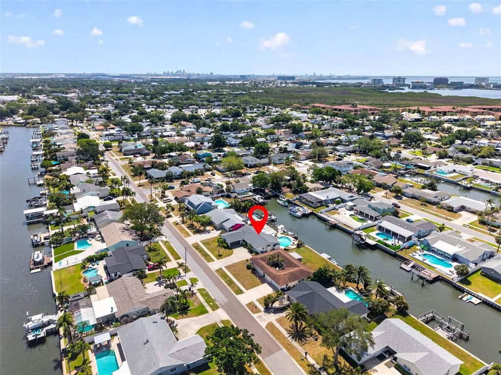 Property for sale at 8450 FLAGSTONE DRIVE, TAMPA, FL, 33615