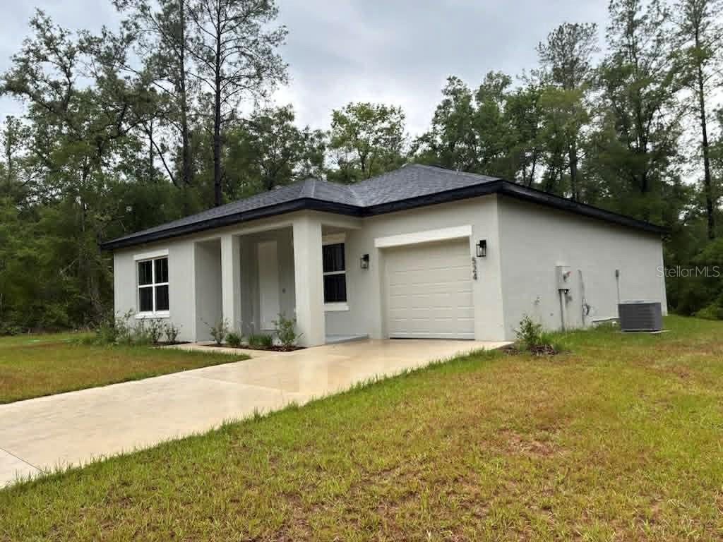 Property for sale at 524 E AVONDALE DRIVE, DUNNELLON, FL, 34434
