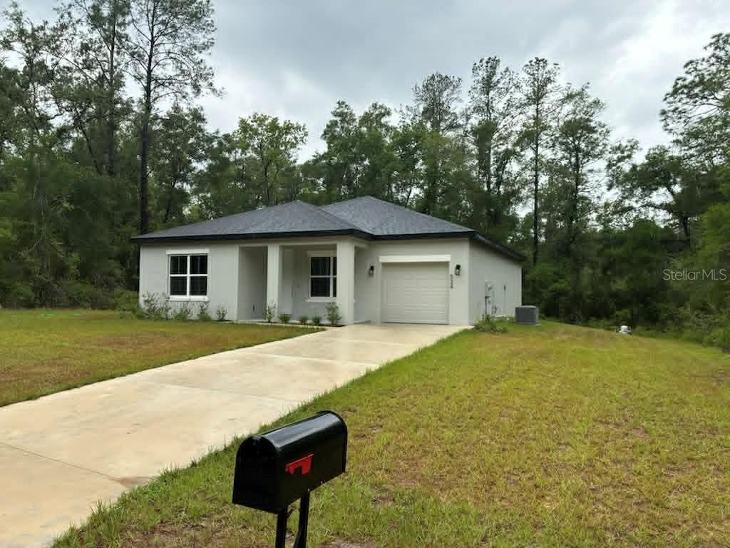 Property for sale at 524 E AVONDALE DRIVE, DUNNELLON, FL, 34434