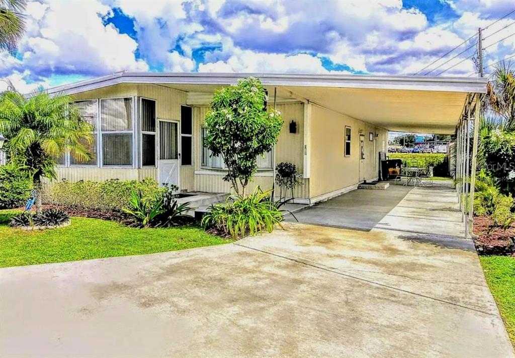 Property for sale at 100 LAKESIDE RANCH DRIVE, WINTER HAVEN, FL, 33881