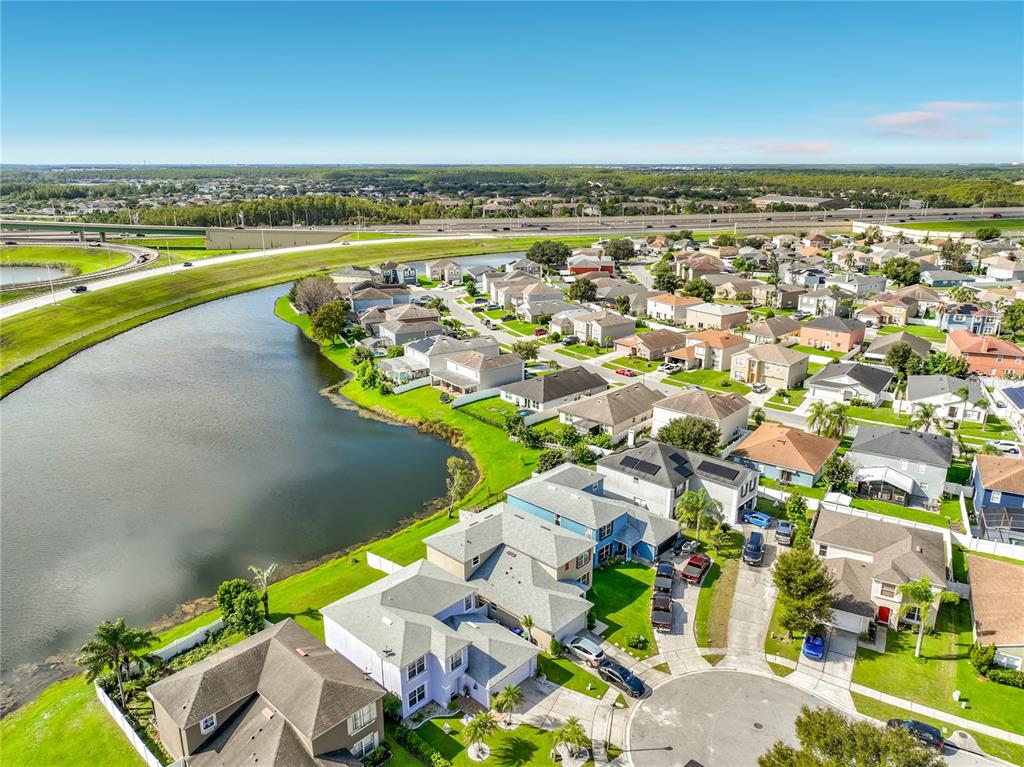 Waterfront home on Cul-de-Sac