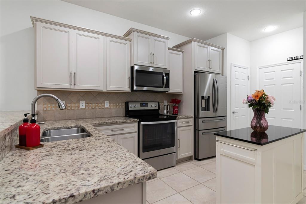 Property for sale at 9213 HILLCROFT DRIVE, RIVERVIEW, FL, 33578