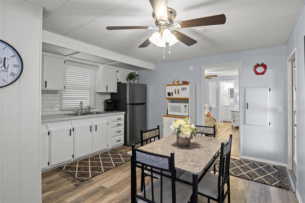 Dining Room & Kitchen - Luxury Vinyl Flooring