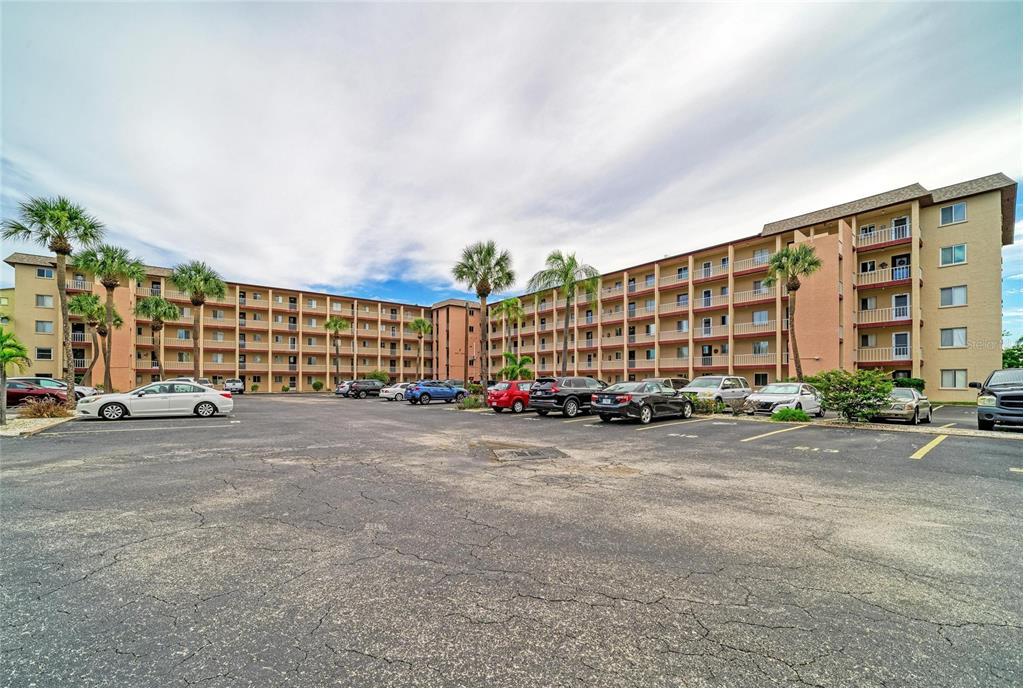 Property for sale at 3893 LAKE BAYSHORE DRIVE UNIT F211, BRADENTON, FL, 34205