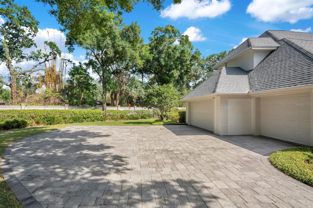 Property for sale at 1451 HOLLINGSWORTH OAKS DRIVE, LAKELAND, FL, 33803