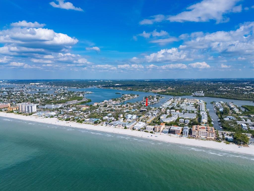 Property for sale at 711 E GULF BOULEVARD, INDIAN ROCKS BEACH, FL, 33785