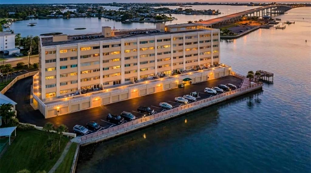 Property for sale at 100 BLUFF VIEW DRIVE UNIT 211C, BELLEAIR BLUFFS, FL, 33770