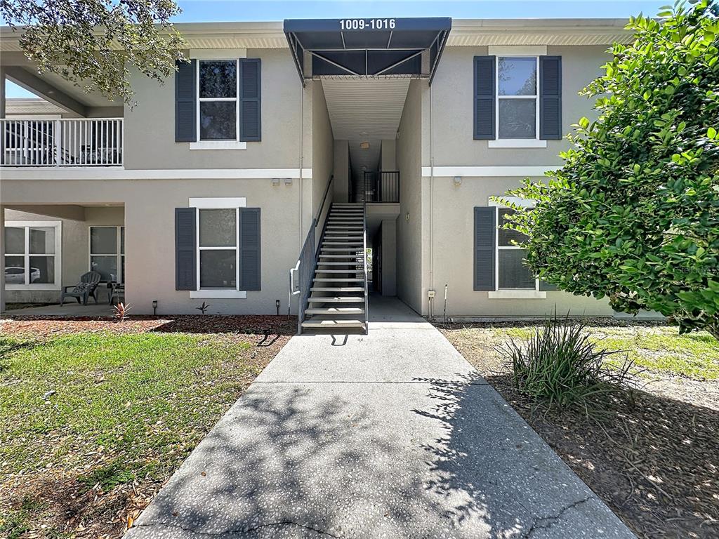 Property for sale at 1015 HEMINGWAY CIR UNIT 1015, HAINES CITY, FL, 33844