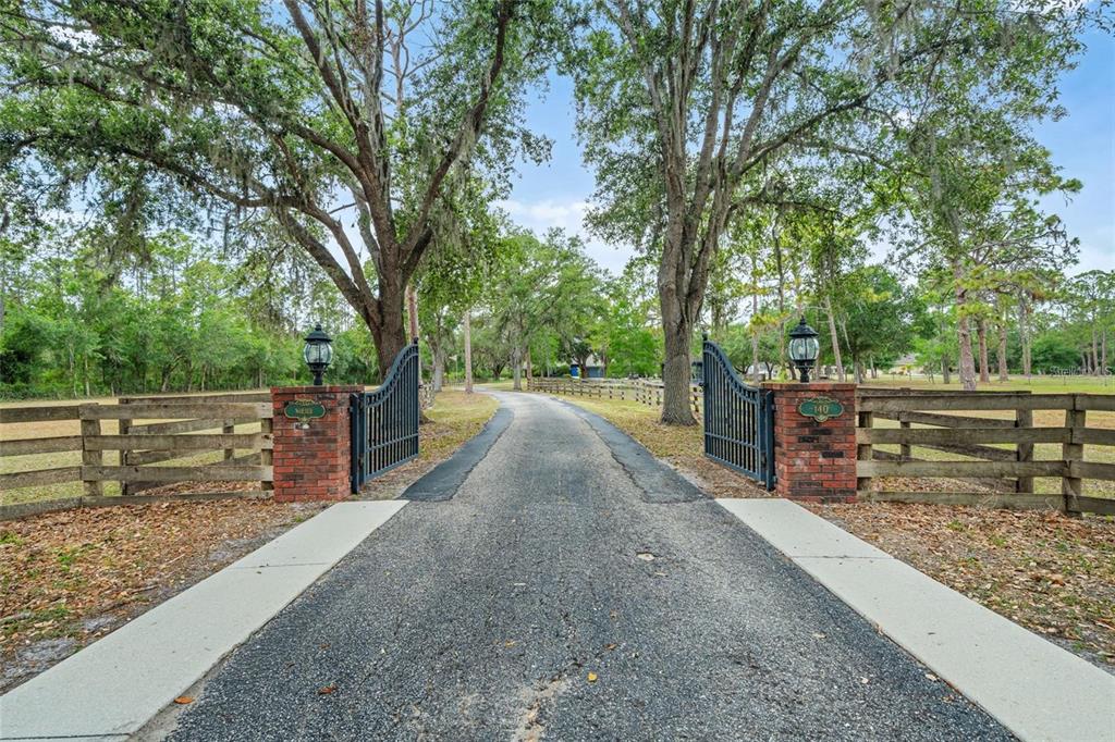 Property for sale at 140 COWPEN LANE, SARASOTA, FL, 34240