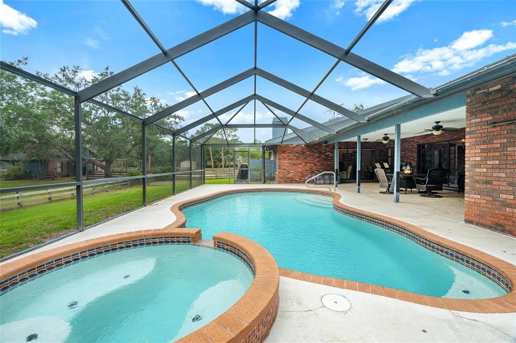 Property for sale at 140 COWPEN LANE, SARASOTA, FL, 34240