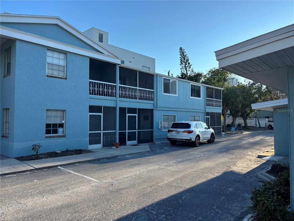 Property for sale at 170 ROOSEVELT DRIVE UNIT 17, SARASOTA, FL, 34236