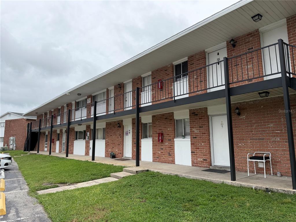 Property for sale at 781 W LANCASTER ROAD UNIT B37, ORLANDO, FL, 32809