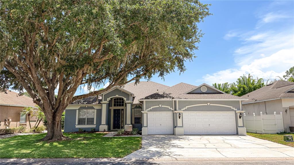 Property for sale at 123 GOLF COURSE PARKWAY, DAVENPORT, FL, 33837