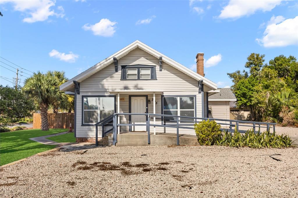 Property for sale at 305 N SINCLAIR AVENUE, TAVARES, FL, 32778