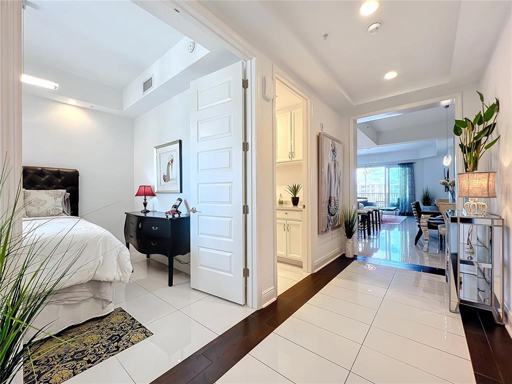 Property for sale at 10530 BOARDWALK LOOP UNIT 304, BRADENTON, FL, 34202