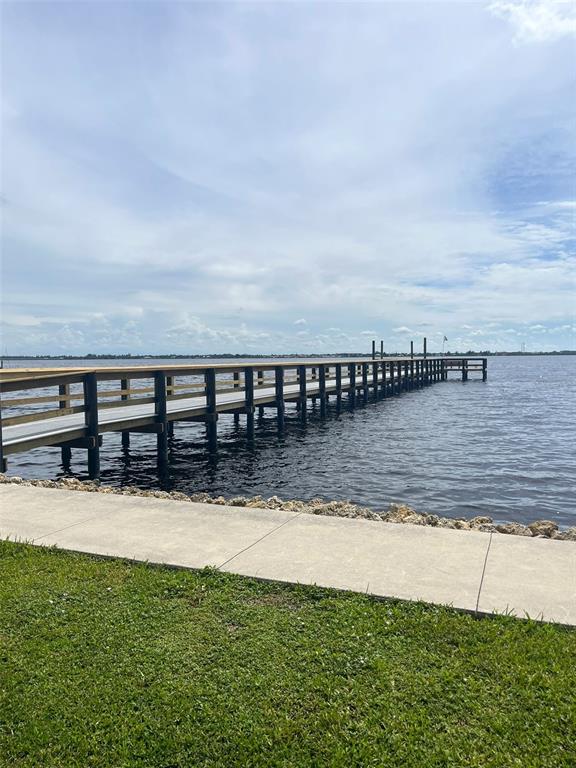 Community dock is located on the Peace River