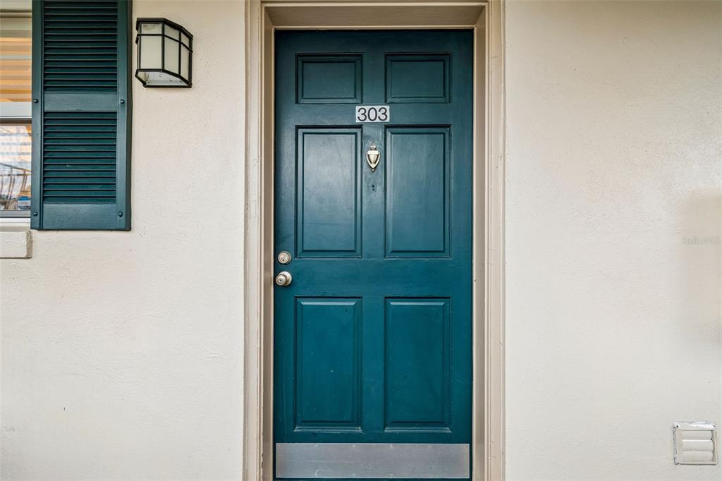 Property for sale at 10387 CARROLLWOOD LANE UNIT 303, TAMPA, FL, 33618