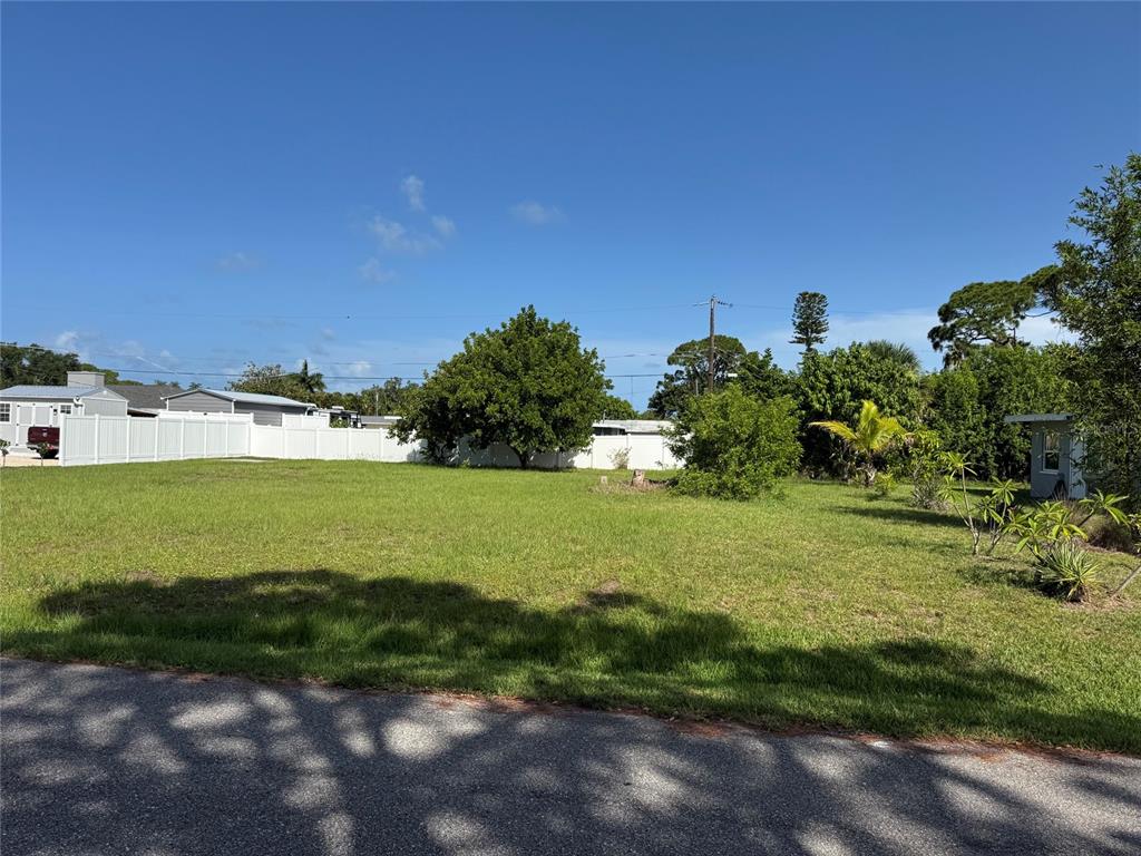 Property for sale at CUMBERLAND ROAD, VENICE, FL, 34293