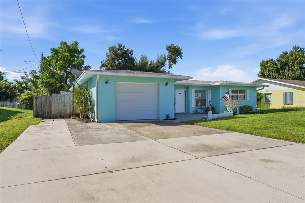 Property for sale at 630 DARWIN ROAD, VENICE, FL, 34293